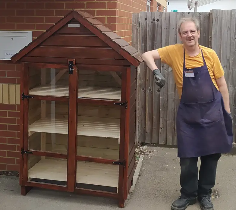Outdoor Libraries for Russell First School
