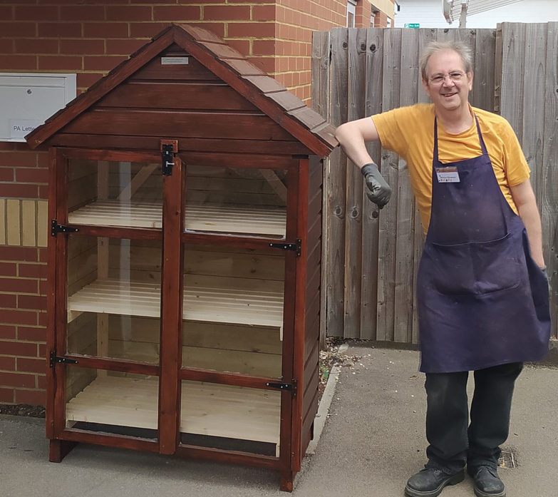 Outdoor Libraries for Russell First School